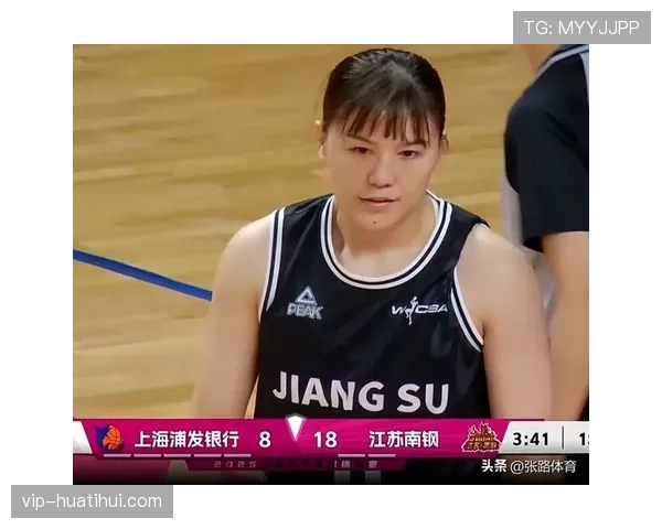 四川女篮险胜上海浦发 卫冕冠军遭遇顽强抵抗