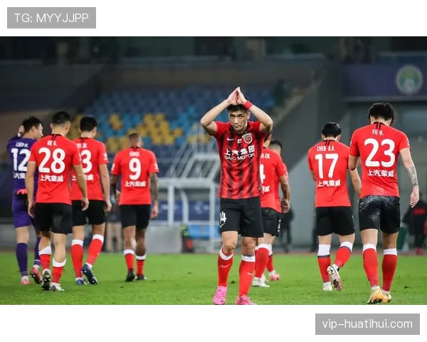 广厦锋线持球能力不足 外线受限后进攻开发遇难题